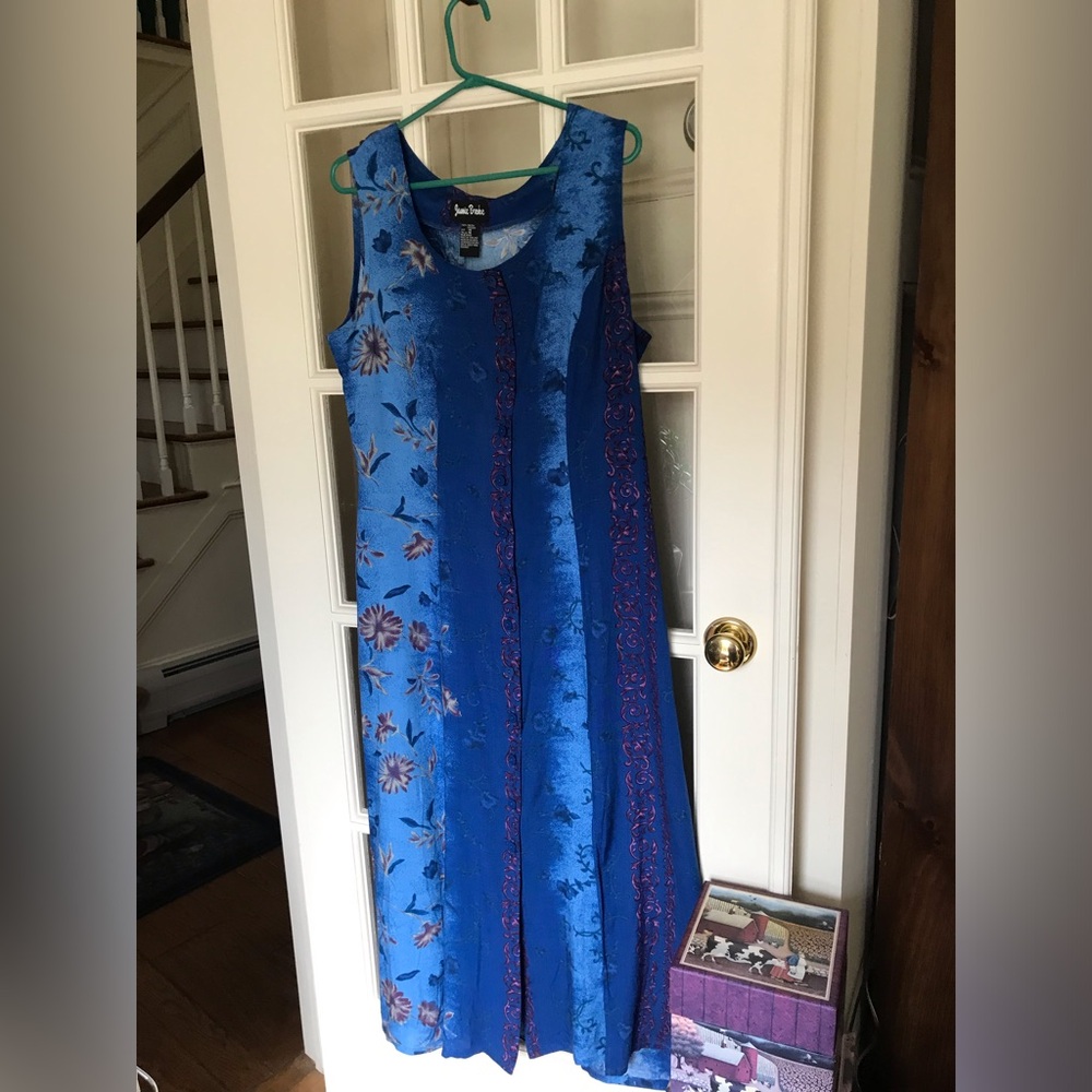 Blue Floral Sleeveless Dress Size: 16